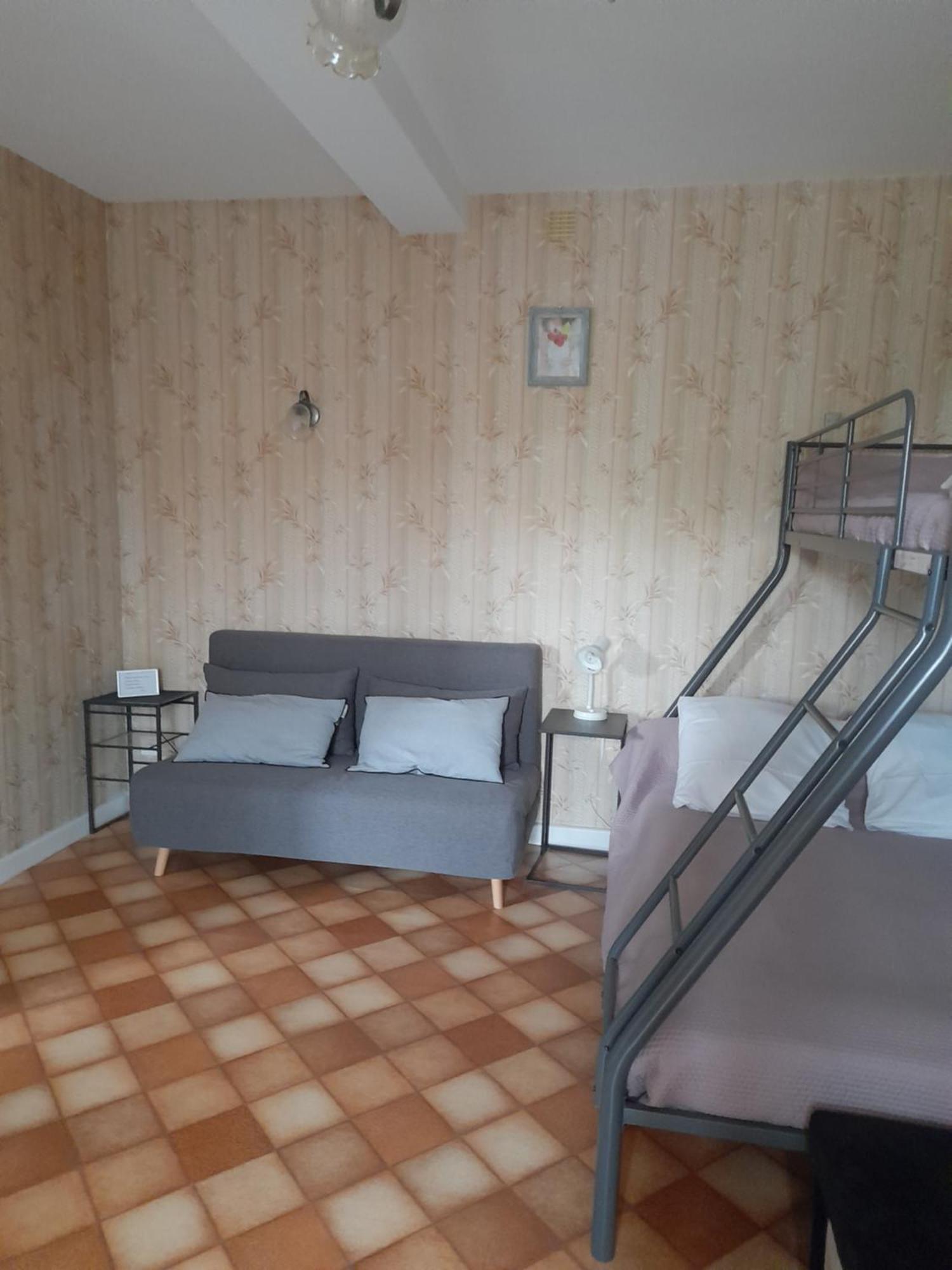 Maison Proche Le Pal 4Kms Thiel-sur-Acolin Екстериор снимка
